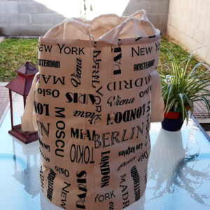 Cesto organizador con bolsa ciudades